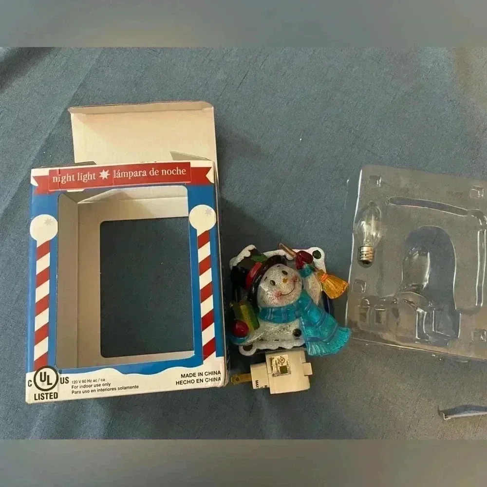 Snowman Nightlight, EUC, in original packaging - Picture 2 of 3